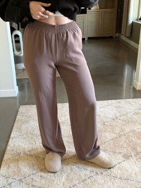Aritzia Babaton Pant